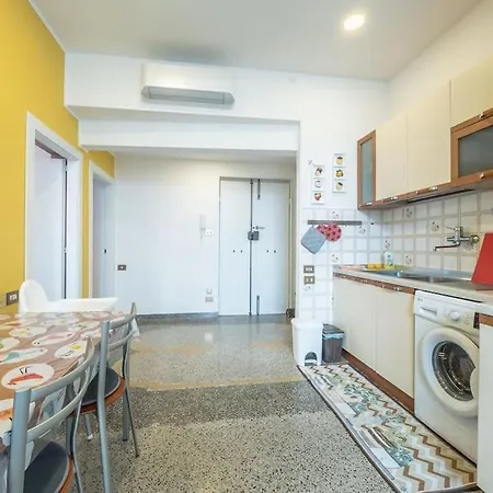 Caruggio Al Mare Vicino Al Mare E Comodo Al Centro Di * Savona